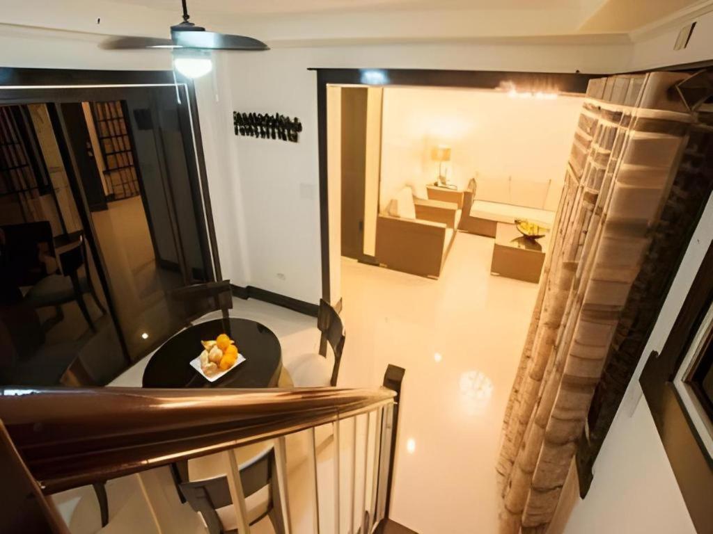 โรงแรมแอล สแควร์ Tarlac City ภายนอก รูปภาพ