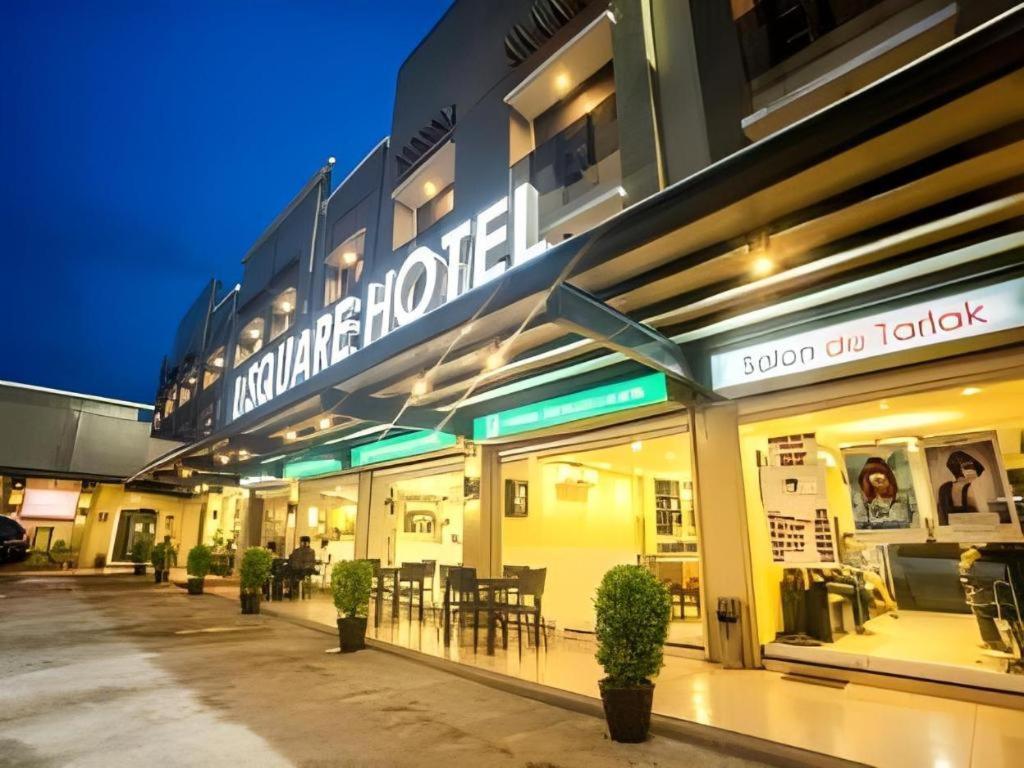 โรงแรมแอล สแควร์ Tarlac City ภายนอก รูปภาพ