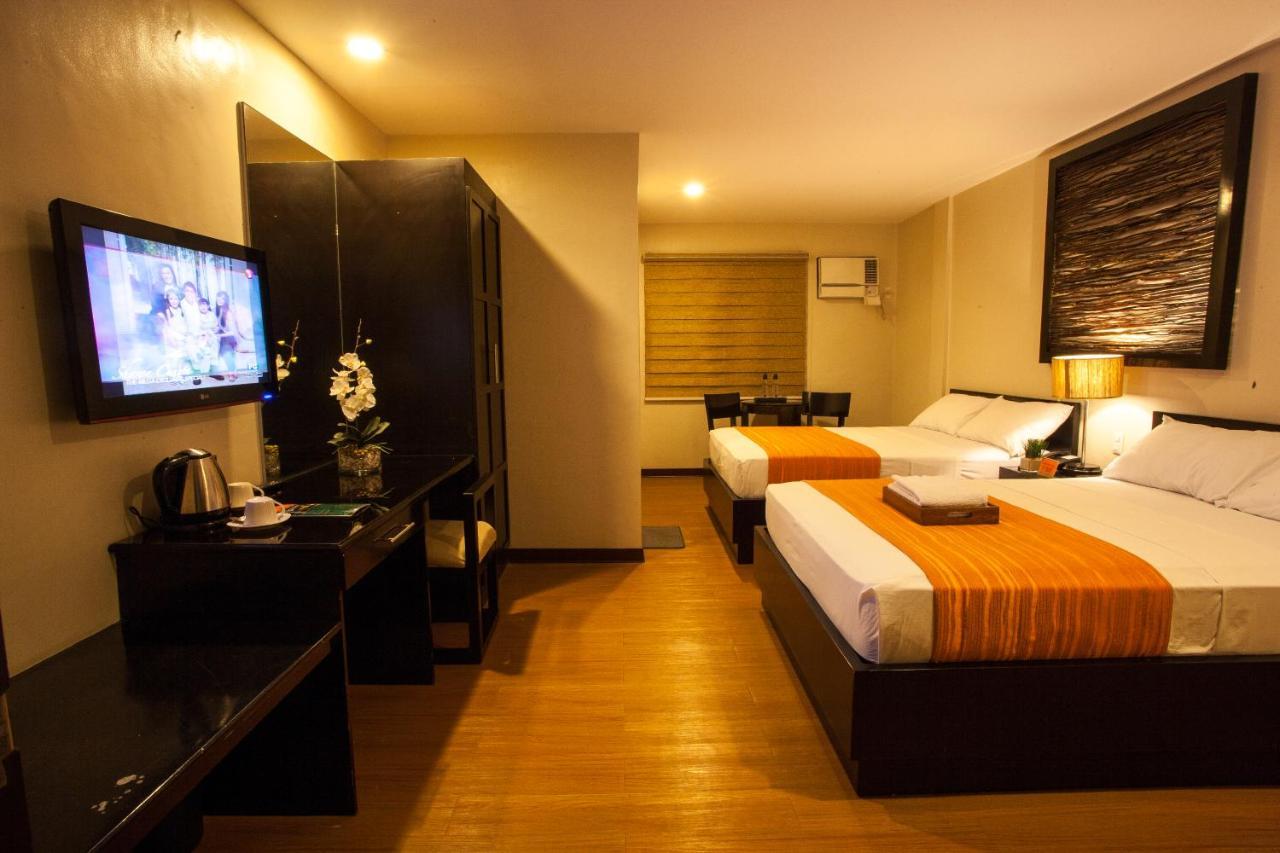 โรงแรมแอล สแควร์ Tarlac City ภายนอก รูปภาพ