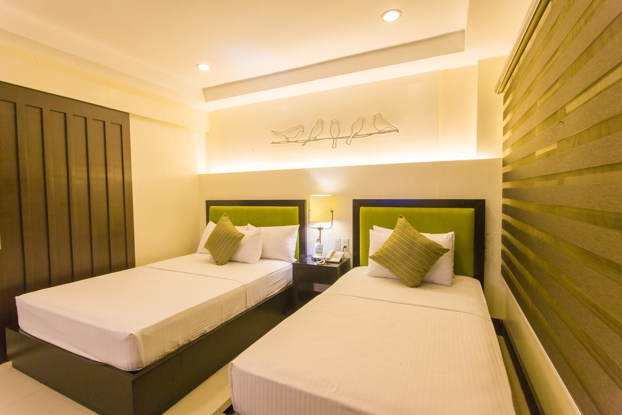 โรงแรมแอล สแควร์ Tarlac City ภายนอก รูปภาพ